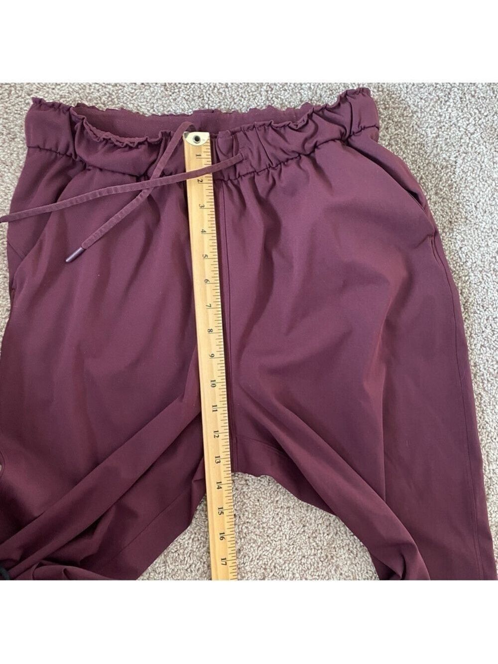 Lululemon Keep Moving 7/8 Pant High Rise Size 8 Cassis Full-On Luxtreme - Picture 13 of 14